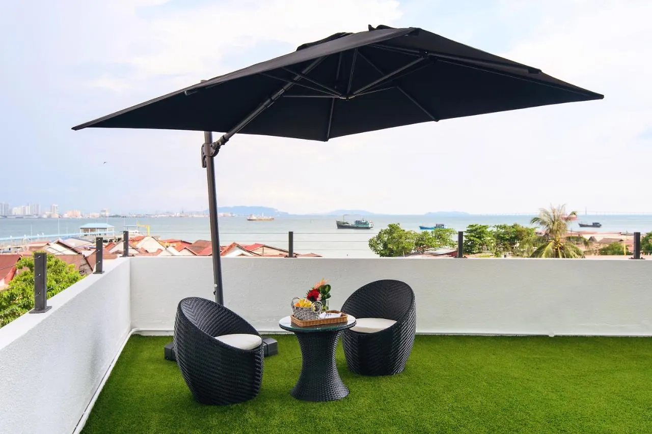 Savv Hotel George Town 3*,